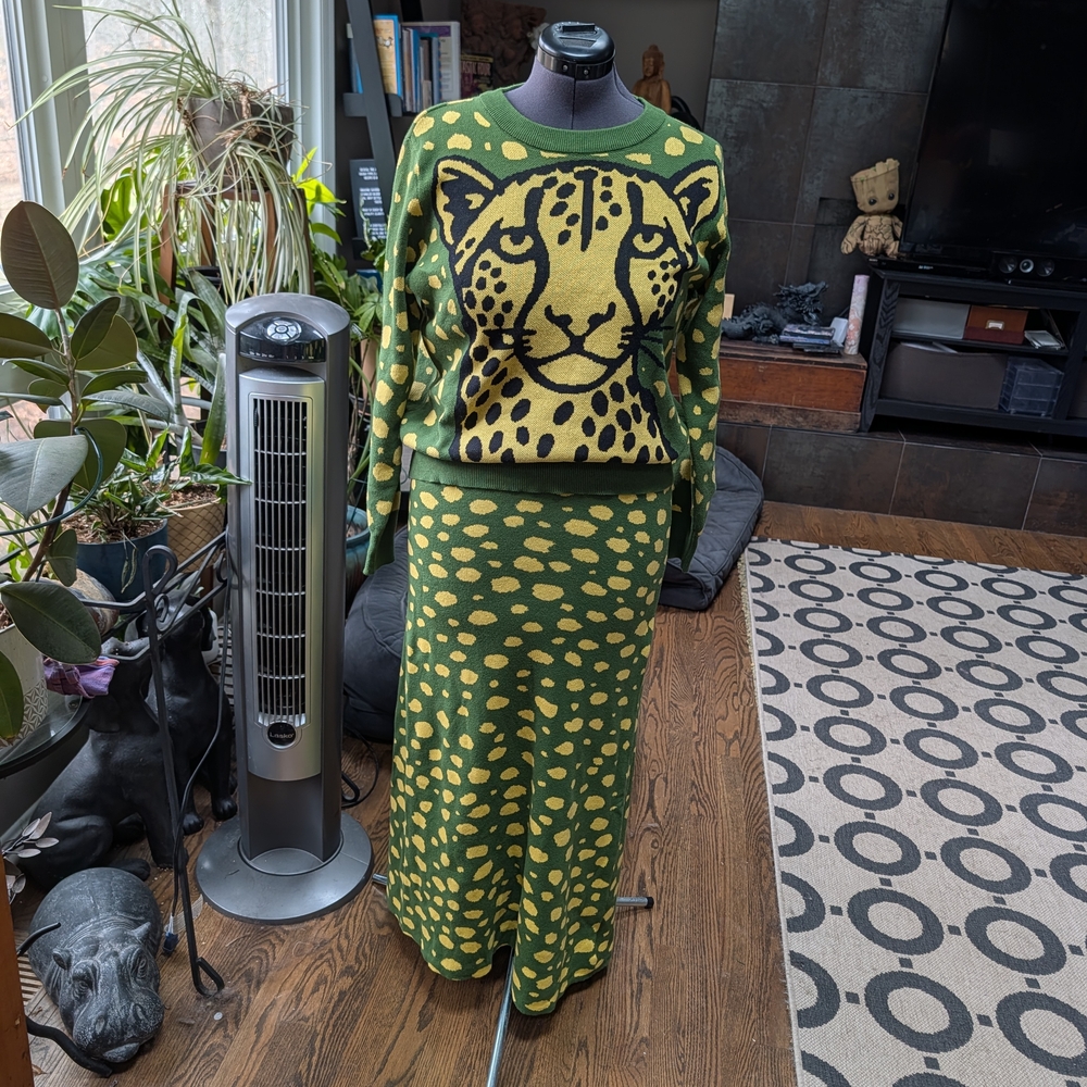 Retro Vintage Look Knit Cheetah Sweater And Skirt Set, NWT